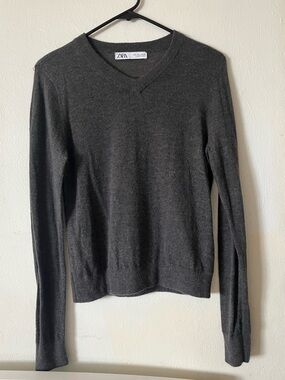 ZARA Charcoal V-Neck Knit Sweater